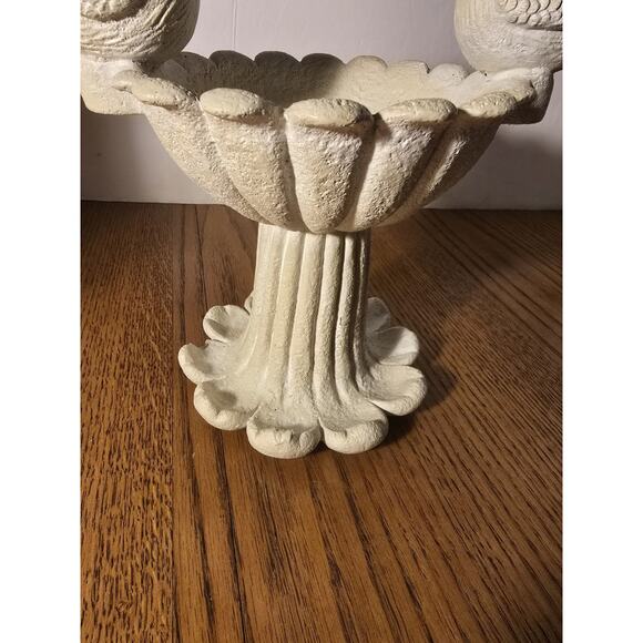 Stone Plaster 10" Bird Bath 2 Birds - Picture 6 of 6